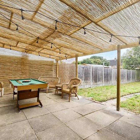 Low Rate For A 4-Bedroom House In Coventry With Free Unlimited Wi-Fi 2 Car Parking 53 Qmc Exteriör bild
