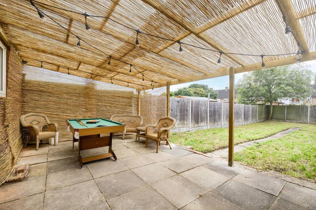Low Rate For A 4-Bedroom House In Coventry With Free Unlimited Wi-Fi 2 Car Parking 53 Qmc Exteriör bild